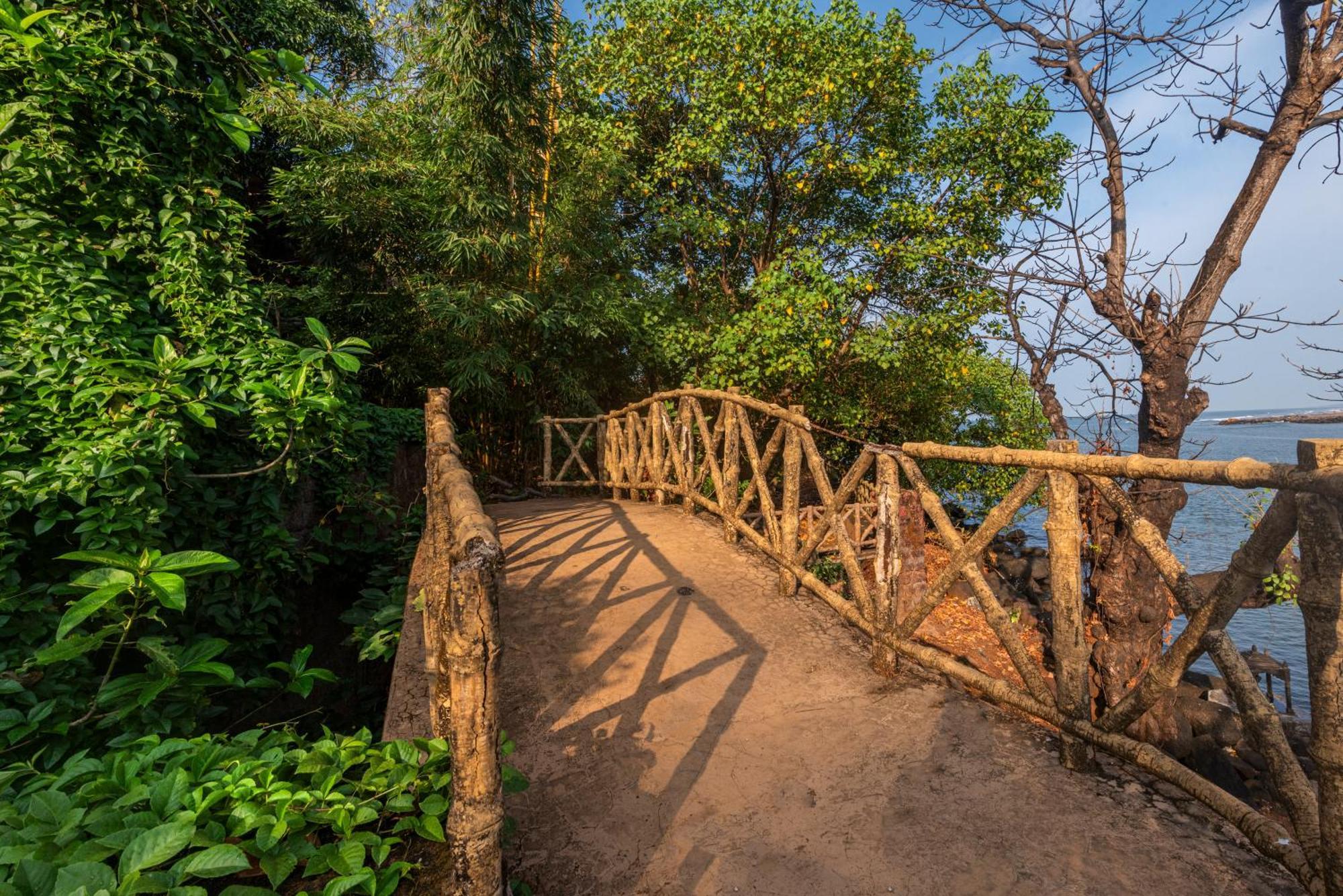 Saffronstays Athaang, Dapoli Ānjarle Exteriér fotografie
